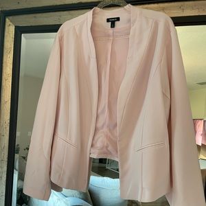 🌸🌸Torrid Blush Pink Blazer-Size 3 🌸🌸